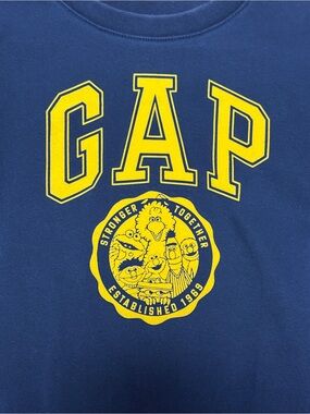 GAP X SESAME STREET size 5 like new navy sweatshirt